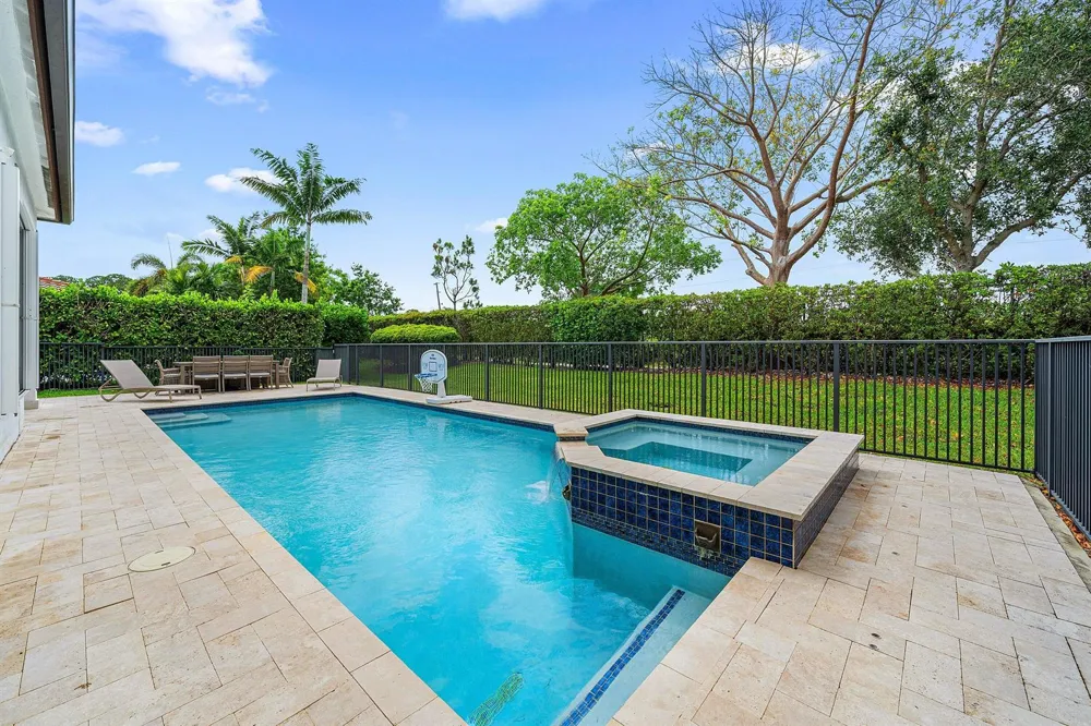 6304 Vireo Court Lake Worth, FL 33463