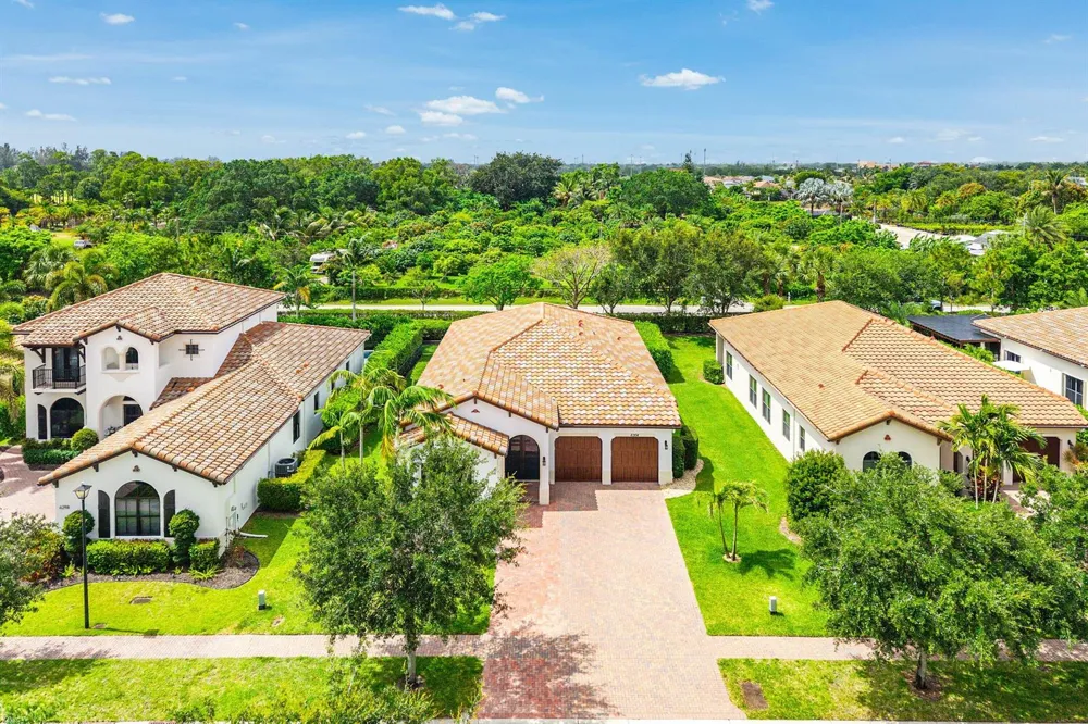 6304 Vireo Court Lake Worth, FL 33463