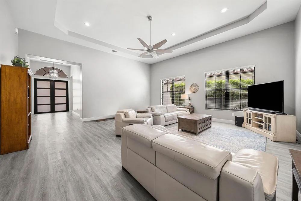 6304 Vireo Court Lake Worth, FL 33463