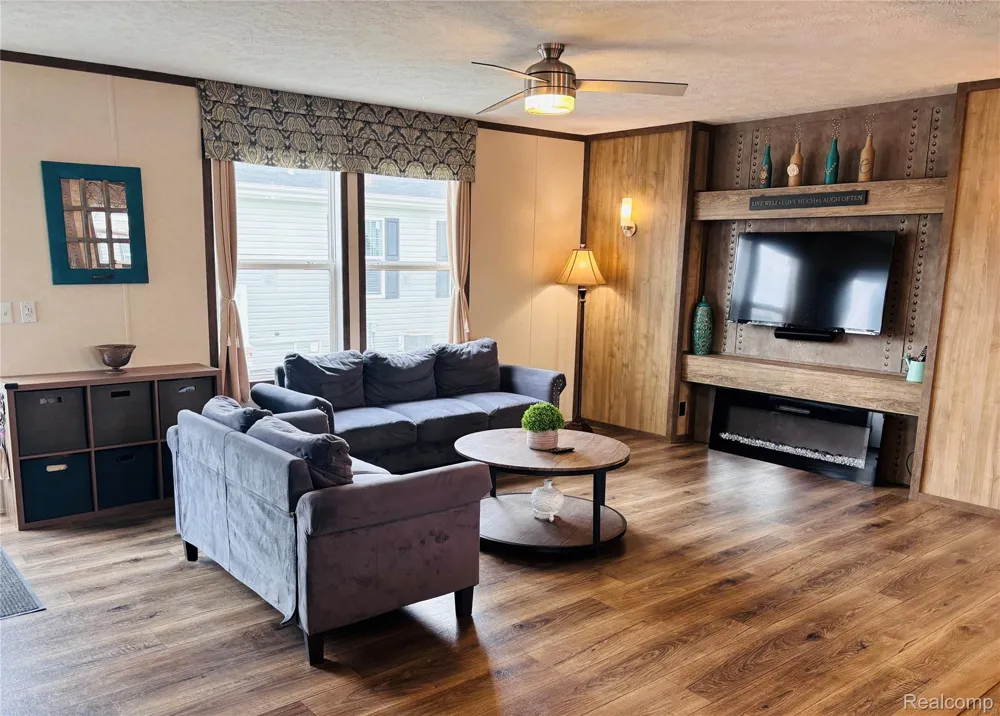 37886 Wolcott Lane New Haven Village, MI 48048