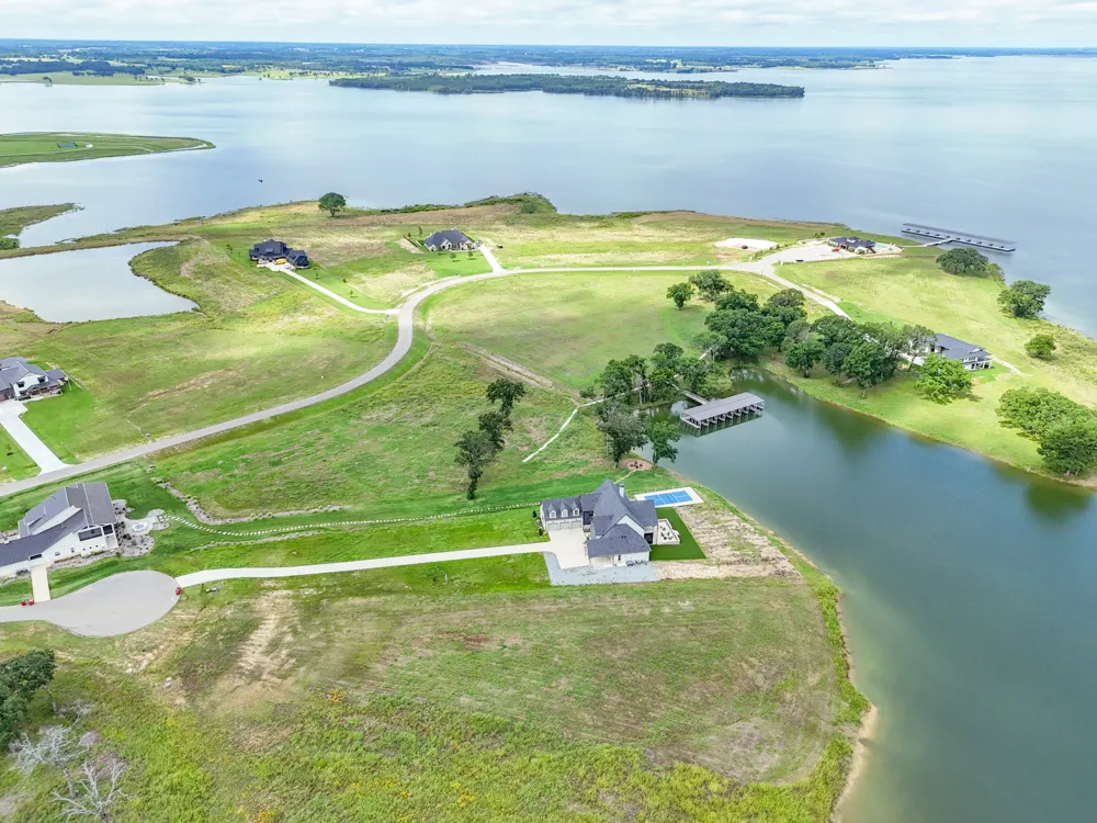 680 Peninsula Drive Honey Grove, TX 75446