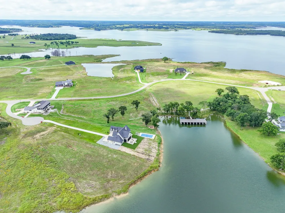 680 Peninsula Drive Honey Grove, TX 75446
