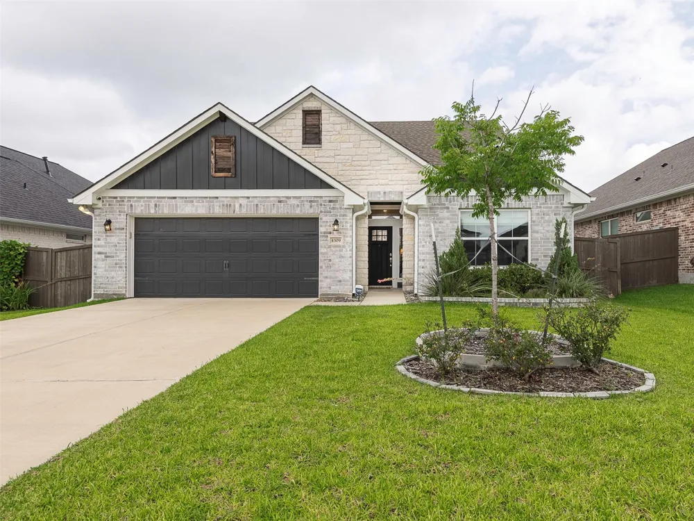 4309 Appalachian Trail Bryan, TX 77802