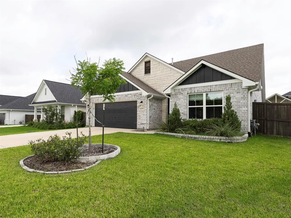 4309 Appalachian Trail Bryan, TX 77802