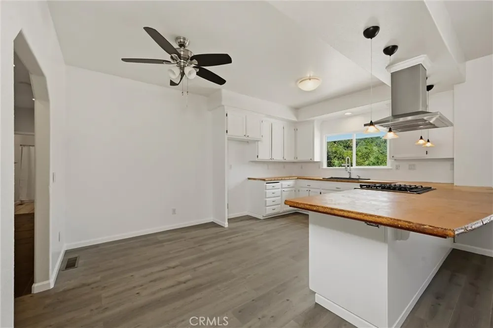 18120 Shore Hidden Valley Lake, CA 95467
