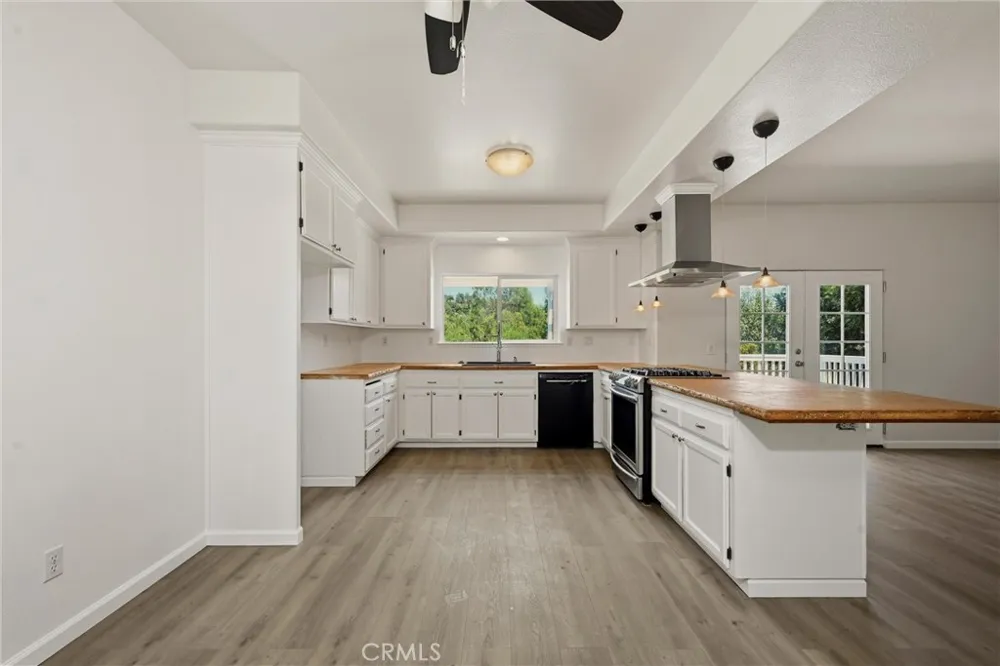 18120 Shore Hidden Valley Lake, CA 95467