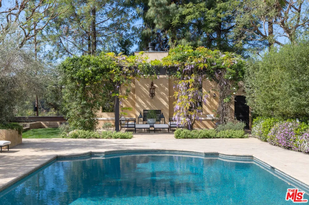 13058 Rivers Road Los Angeles, CA 90049