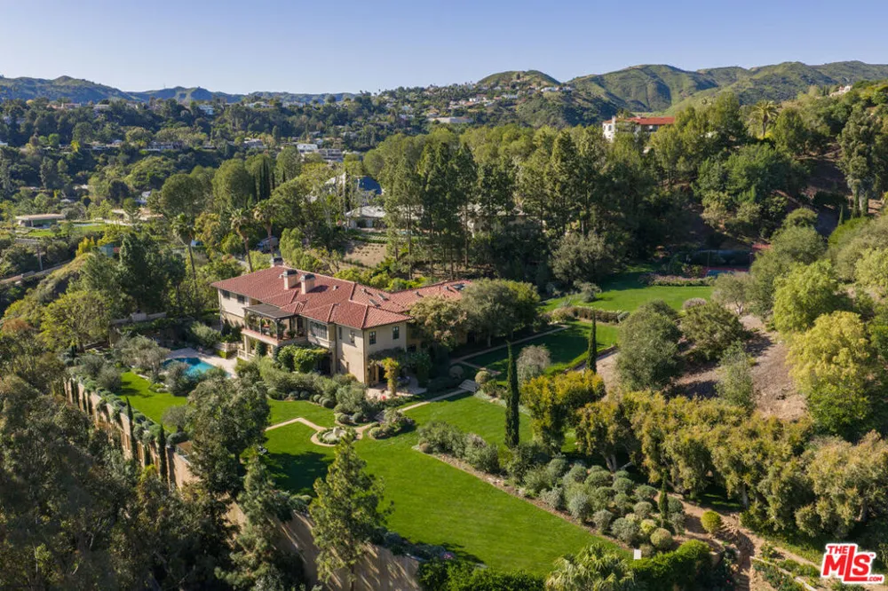 13058 Rivers Road Los Angeles, CA 90049