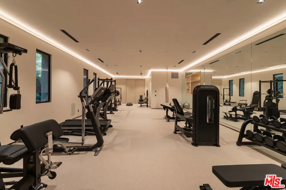 13058 Rivers Road Los Angeles, CA 90049