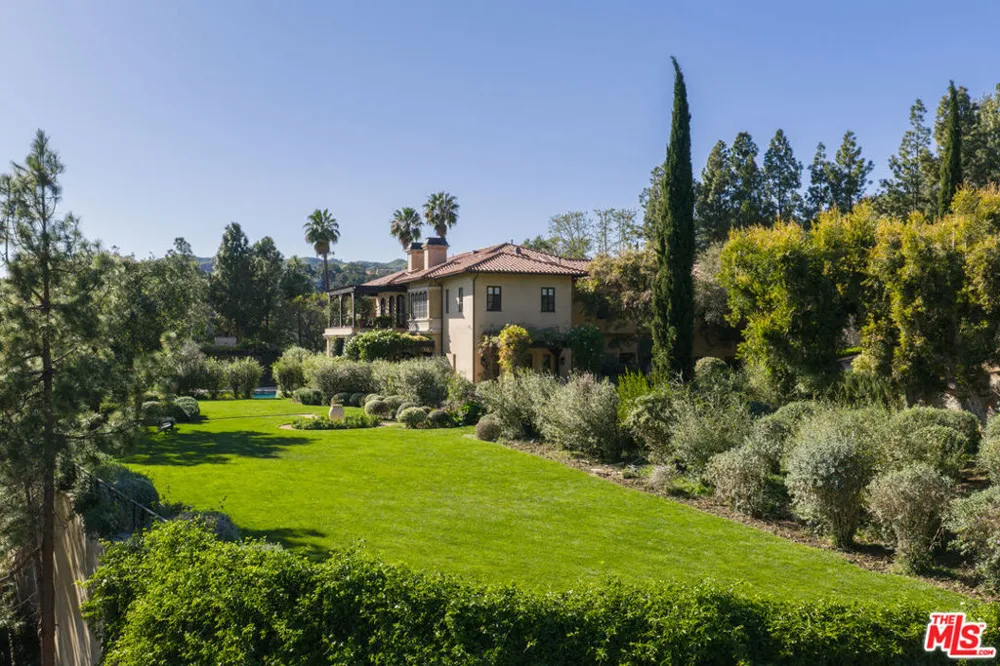 13058 Rivers Road Los Angeles, CA 90049