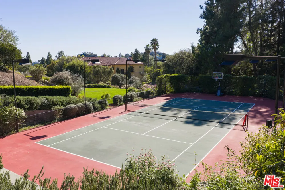 13058 Rivers Road Los Angeles, CA 90049