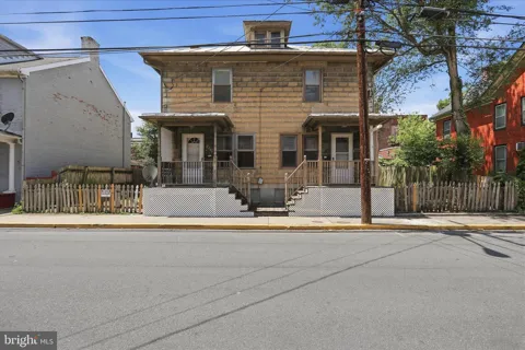 226 SPRING STREET