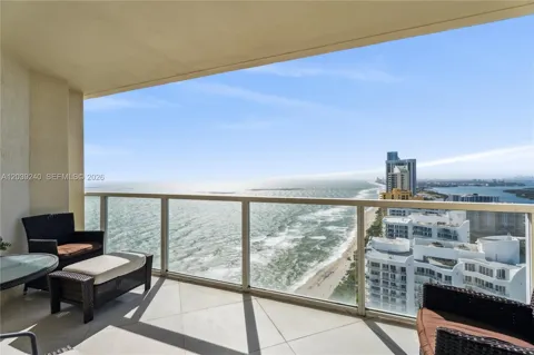 16699 Collins Ave+ONE SELF PARKING #4110