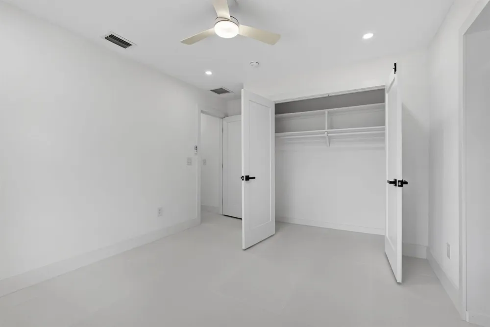 8111 W Lake Drive Lake Clarke Shores, FL 33406