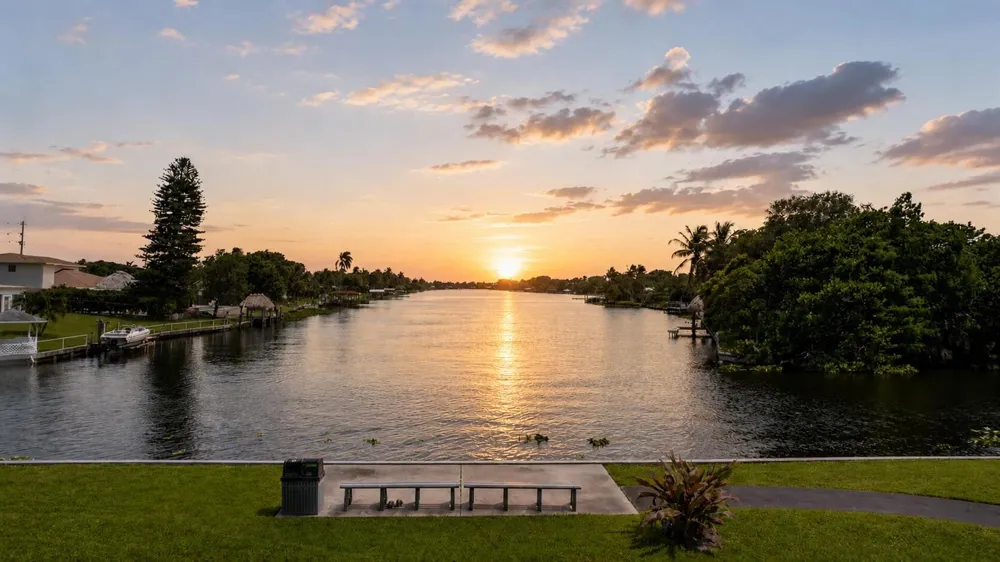 8111 W Lake Drive Lake Clarke Shores, FL 33406