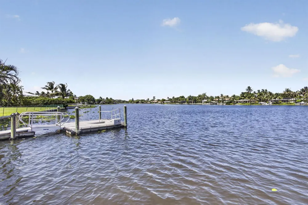8111 W Lake Drive Lake Clarke Shores, FL 33406