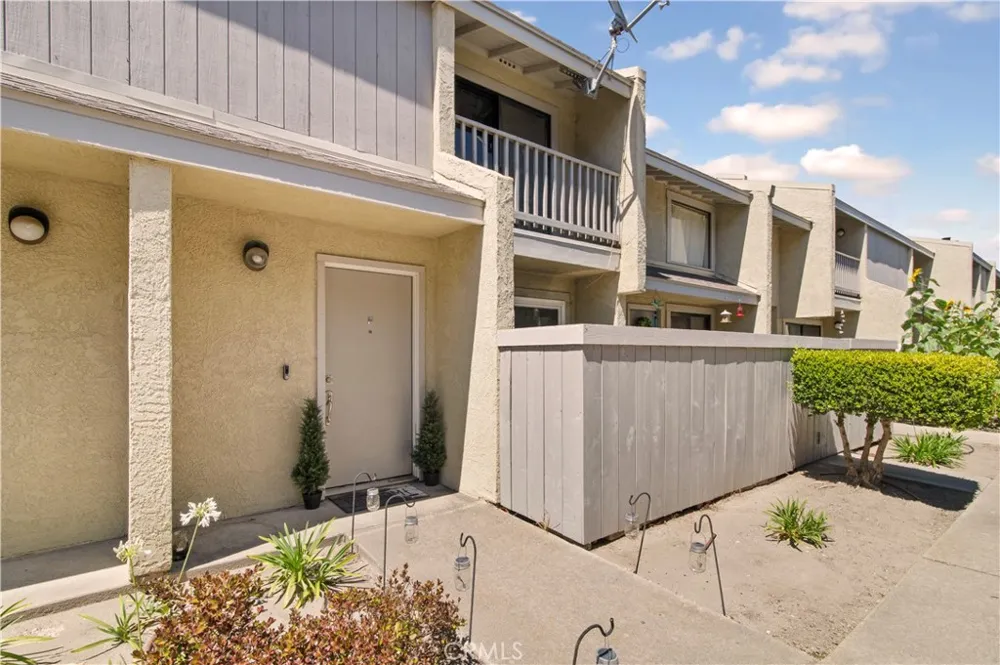 1109 W Cypress Lompoc, CA 93436