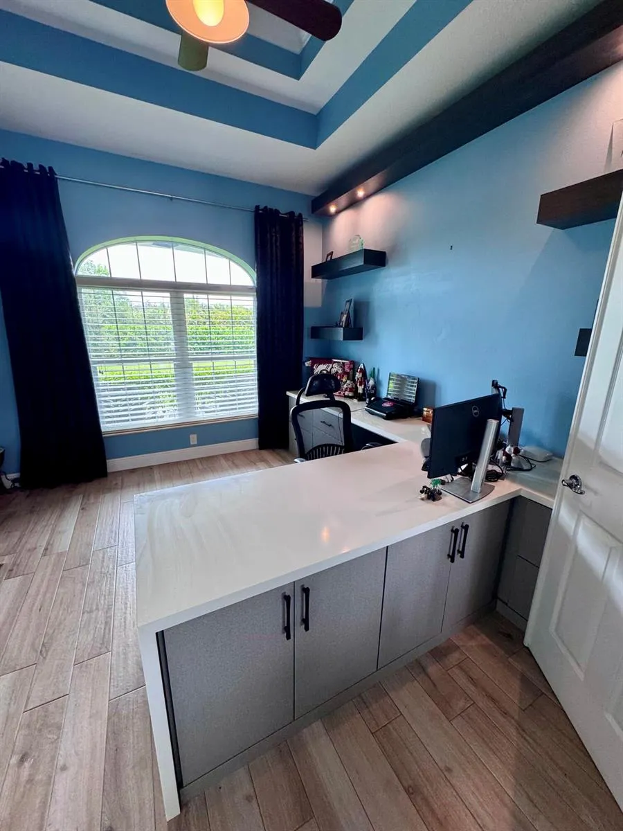 19008 Marsh Hawk Lane Loxahatchee, FL 33470