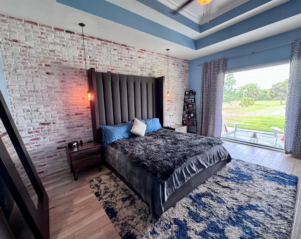 19008 Marsh Hawk Lane Loxahatchee, FL 33470