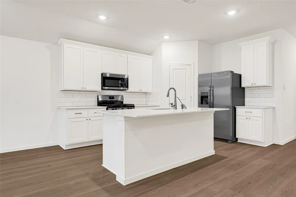 9114 Sunset Marina Way Iowa Colony, TX 77583