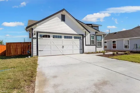 341 W Spiny Lizard Lane W