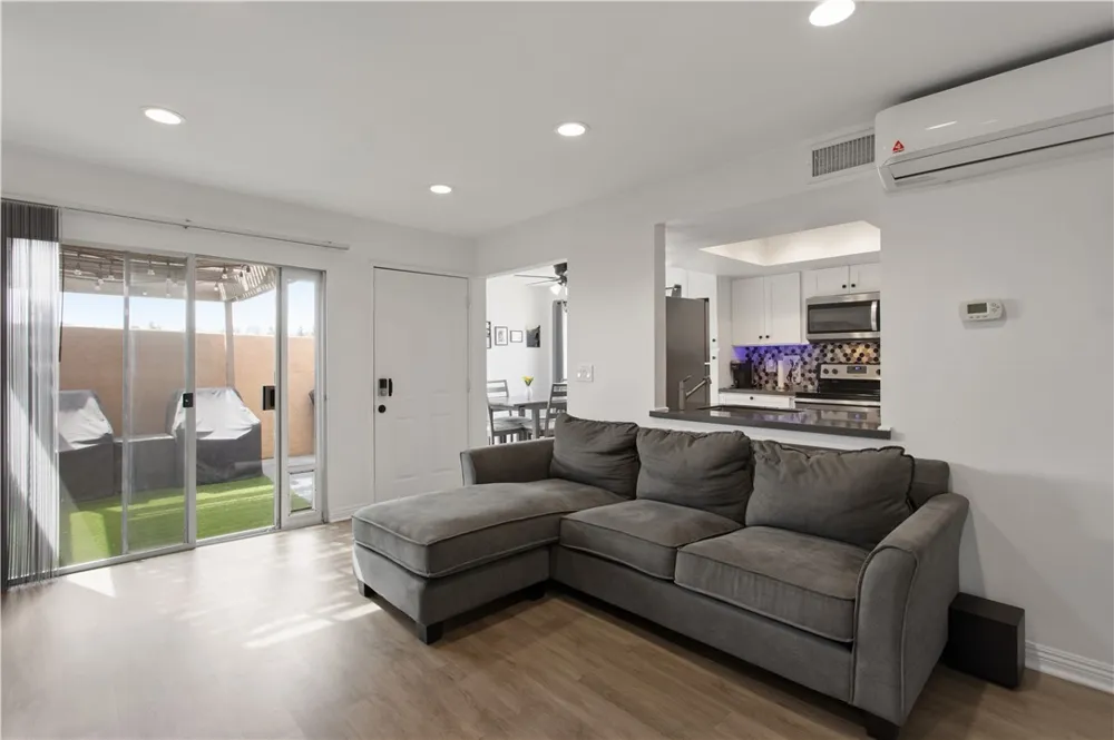 2700 Brea Boulevard #38 Fullerton, CA 92835