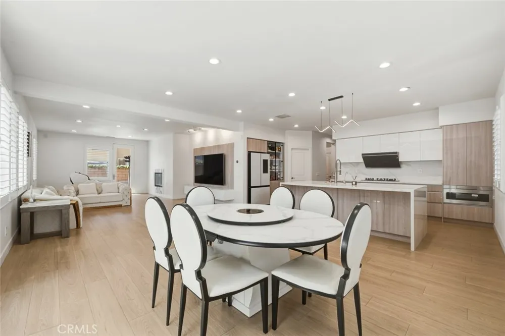 1018 Smiderle Loop Ontario, CA 91764