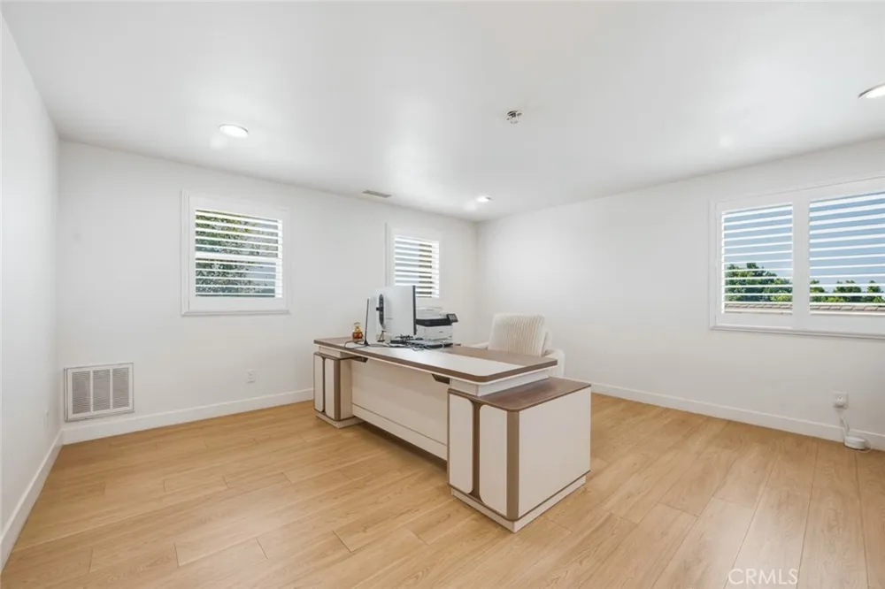 1018 Smiderle Loop Ontario, CA 91764