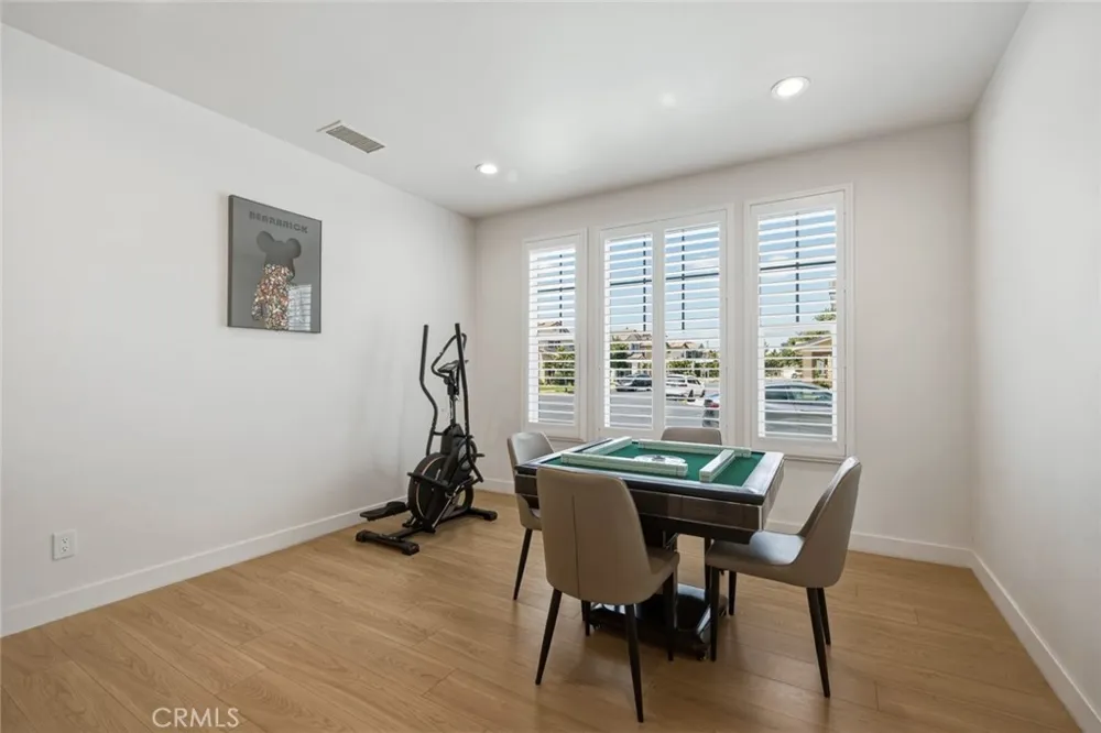 1018 Smiderle Loop Ontario, CA 91764