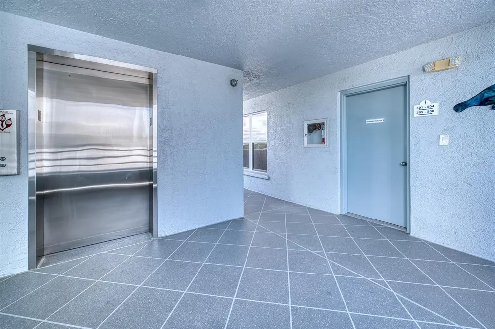 3780 PINEBROOK CIRCLE #504 Bradenton, FL 34209