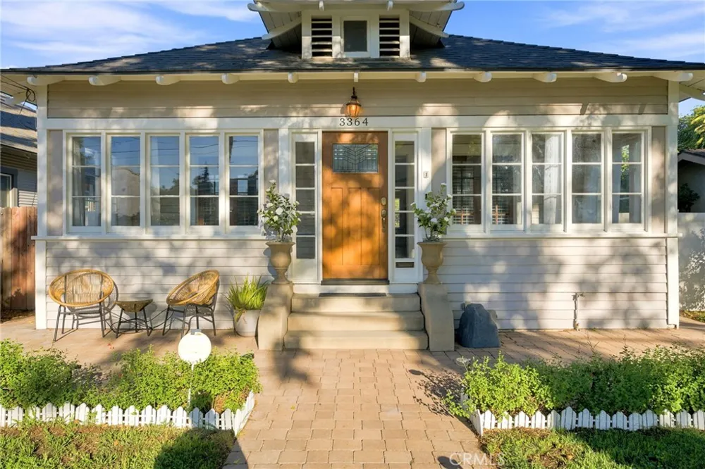 3364 Cedar Riverside, CA 92501