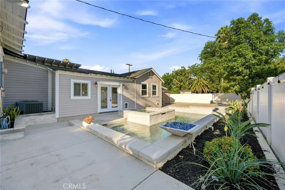 3364 Cedar Riverside, CA 92501