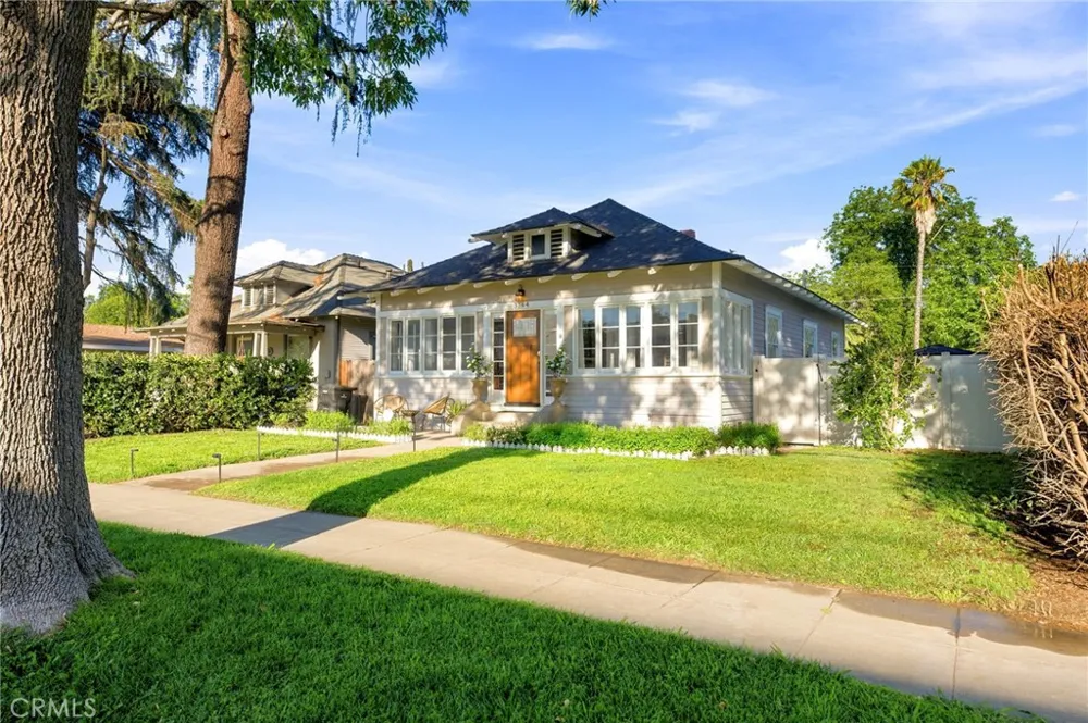 3364 Cedar Riverside, CA 92501
