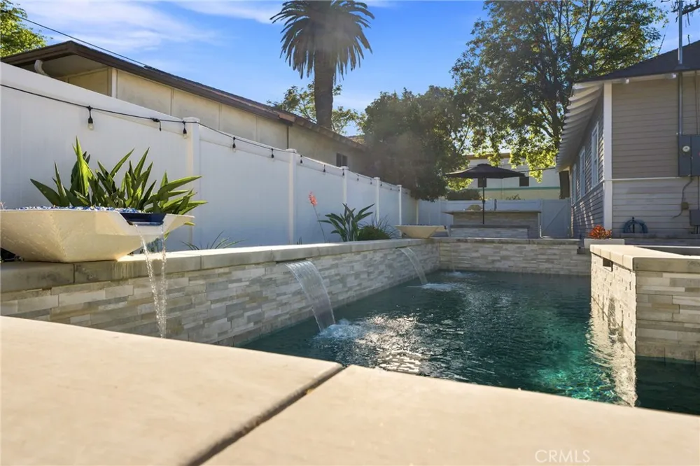 3364 Cedar Riverside, CA 92501