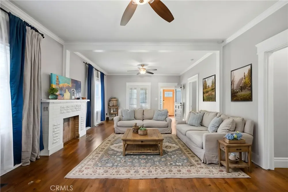 3364 Cedar Riverside, CA 92501