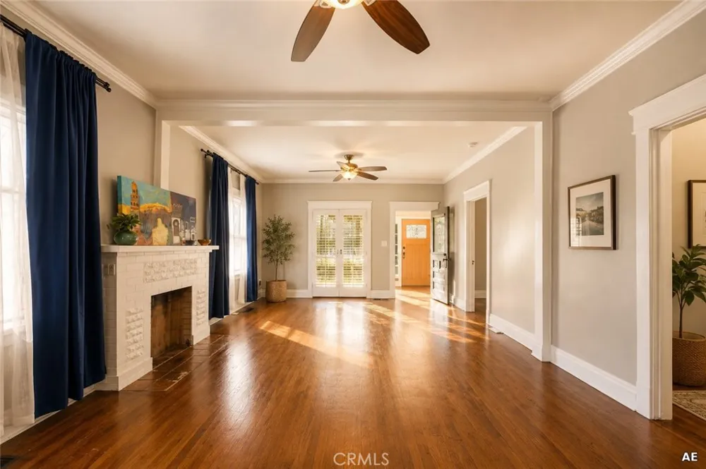 3364 Cedar Riverside, CA 92501