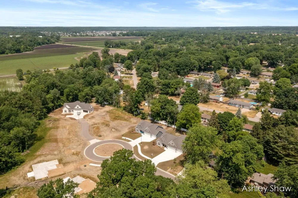 1491 Poppy Point Drive Jenison, MI 49428