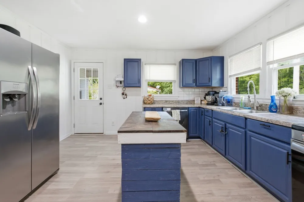 226 N Pine St Hohenwald, TN 38462