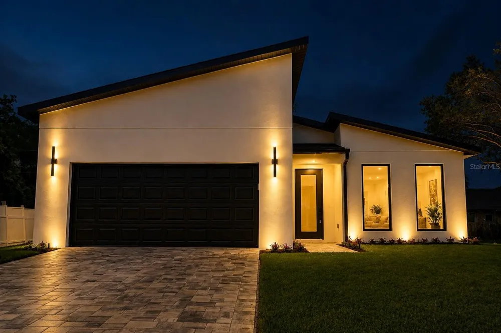301 EPPINGER DRIVE Port Charlotte, FL 33953