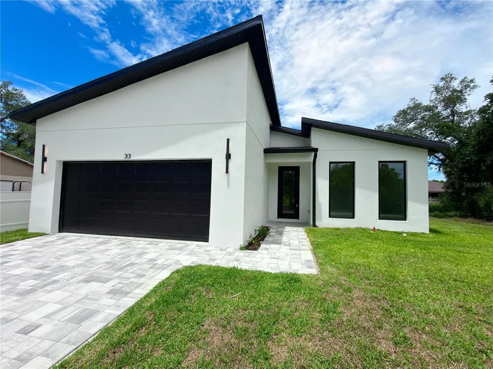 301 EPPINGER DRIVE Port Charlotte, FL 33953