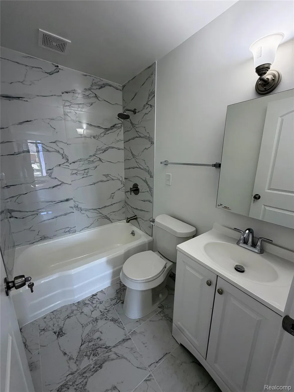 14424 Borgman Street Oak Park City, MI 48237