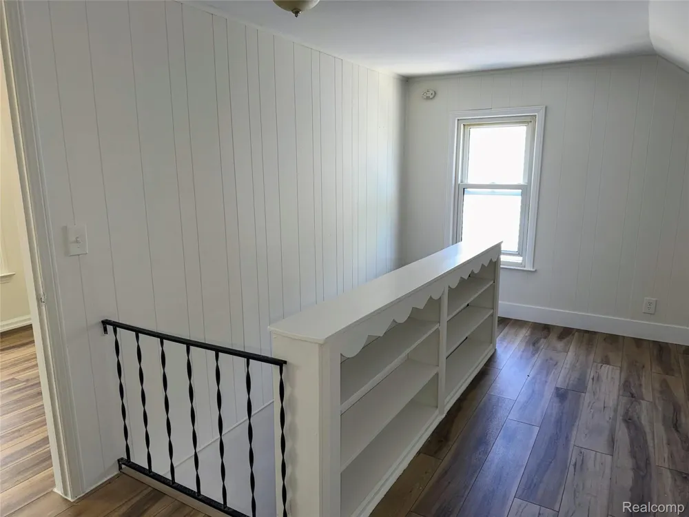 14424 Borgman Street Oak Park City, MI 48237