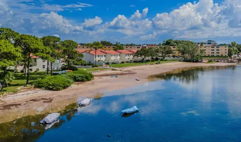 2700 BAYSHORE BOULEVARD #525