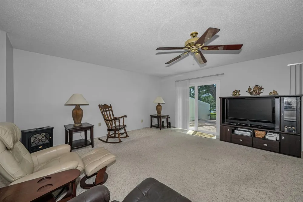 2700 BAYSHORE BOULEVARD #525 Dunedin, FL 34698