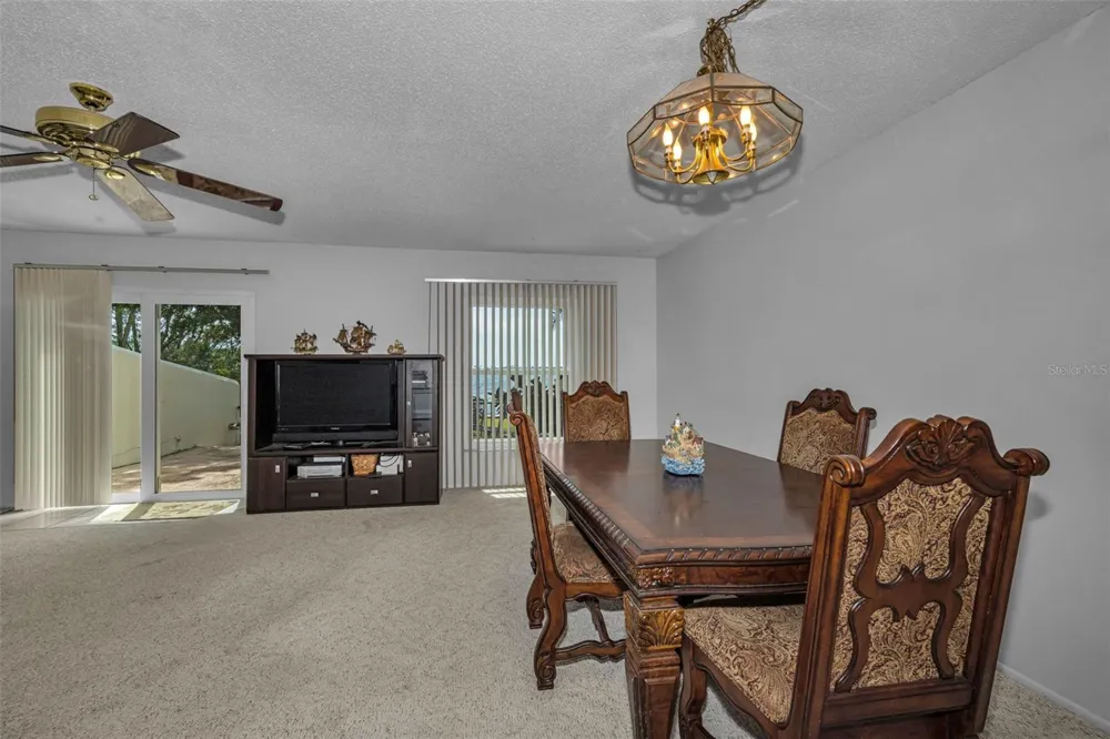 2700 BAYSHORE BOULEVARD #525 Dunedin, FL 34698