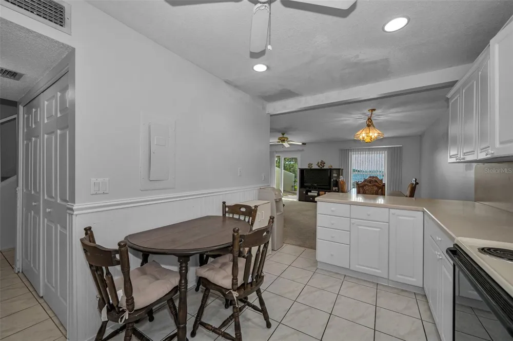 2700 BAYSHORE BOULEVARD #525 Dunedin, FL 34698