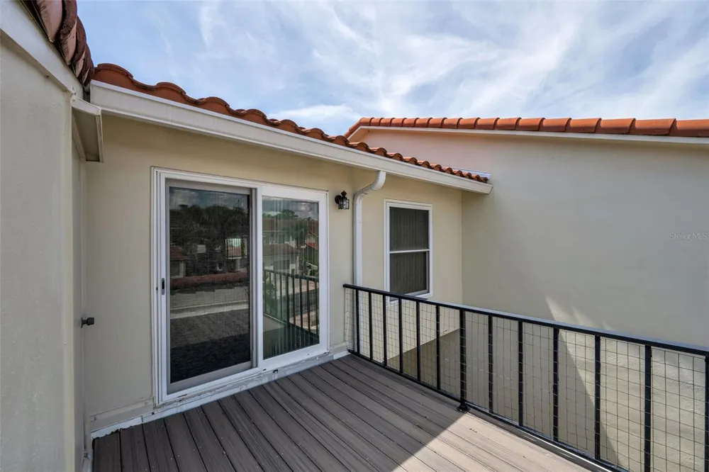 2700 BAYSHORE BOULEVARD #525 Dunedin, FL 34698