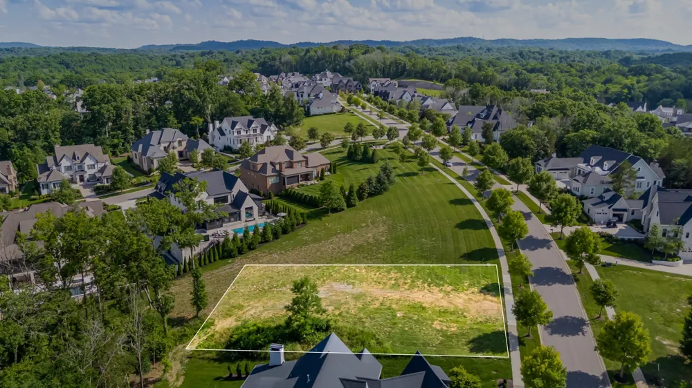 8568 Heirloom Blvd College Grove, TN 37046