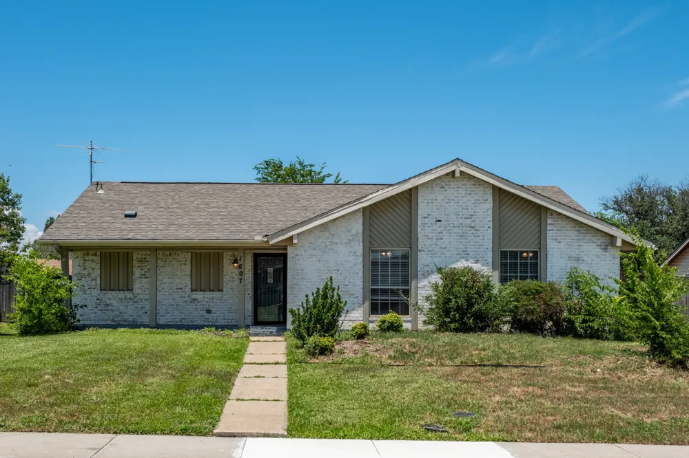 1607 College Parkway Lewisville, TX 75077