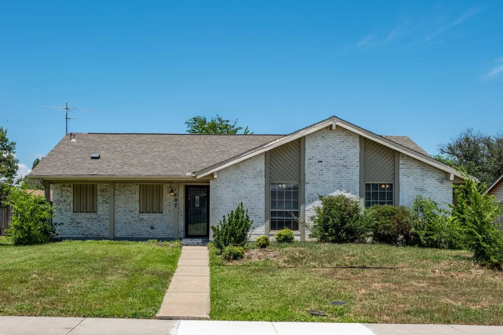 1607 College Parkway Lewisville, TX 75077